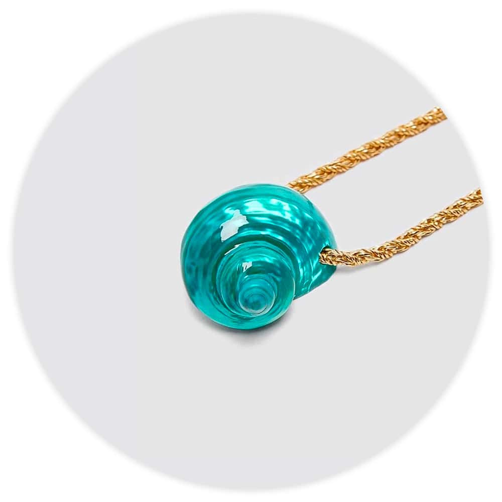 Shell Necklace Green Turbo