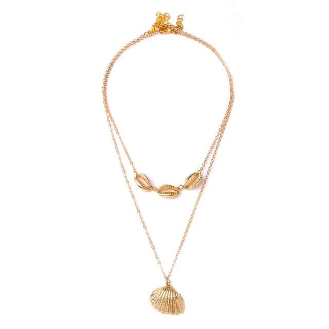 Shell Pendant Golden Bucarde "Julia"