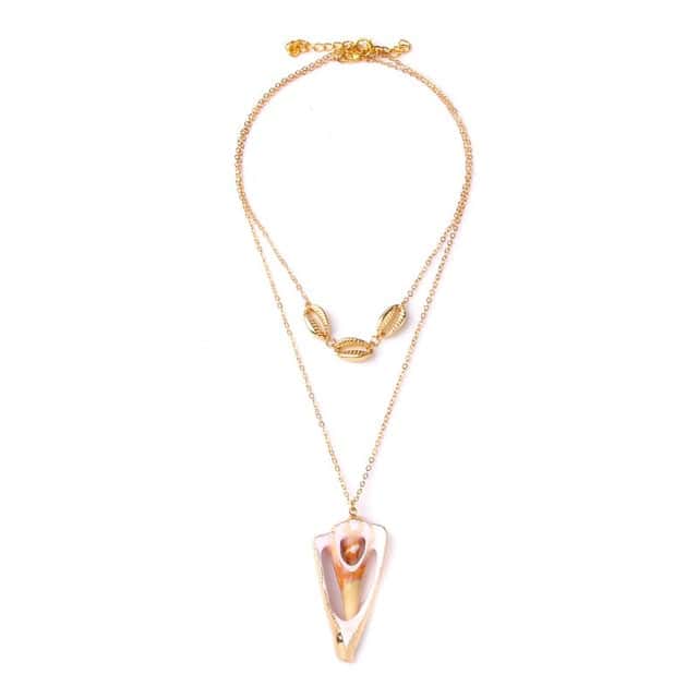 Shell Pendant Carved Strombus