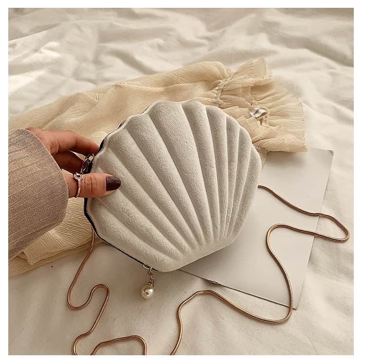 Shell Bag White Shoulder Strap